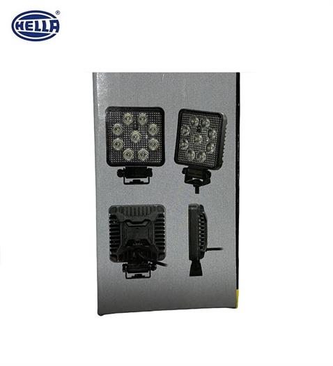 HELLA 10V-30V ÇALIŞMA LAMBASI KARE 9W 6500K 1000 LÜMEN (9 LEDLİ) (100*100*34 MM)