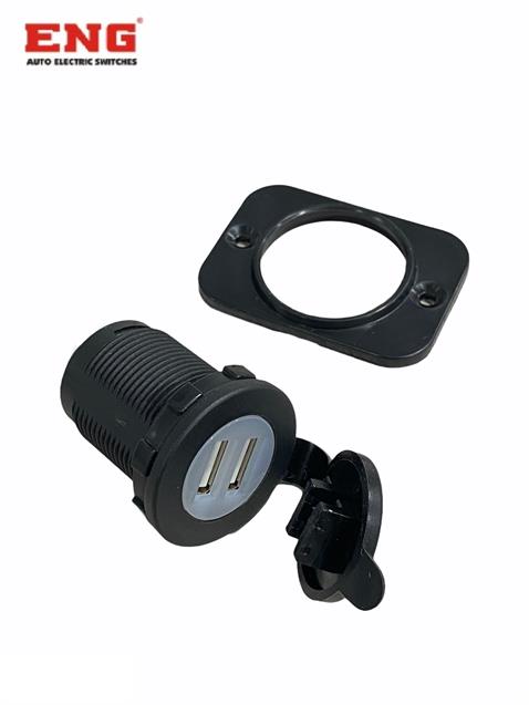 ENG 12V-24V TELEFON ŞARJ CİHAZI (USB X 2) (KAPAKLI MARİN) (MAVİ LED IŞIK) (28 MM)
