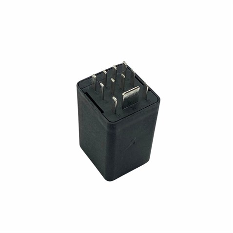 BOSCH 12V KIZDIRMA RÖLESİ (11 FİŞ) AUDI A4/A5/A6/Q5/Q7-PORSCHE CAYENNE-VW TOUAREG MALAYSIA