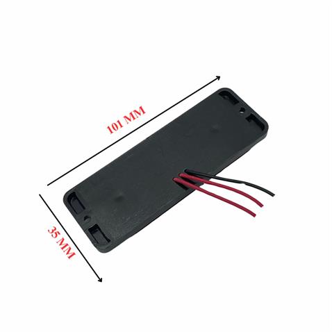 12V-24V İKAZ LAMBASI 18-LEDLİ KIRMIZI DELİKLİ (DÜZ VE ÇAKARLI) (101*35 MM) UNIVERSAL