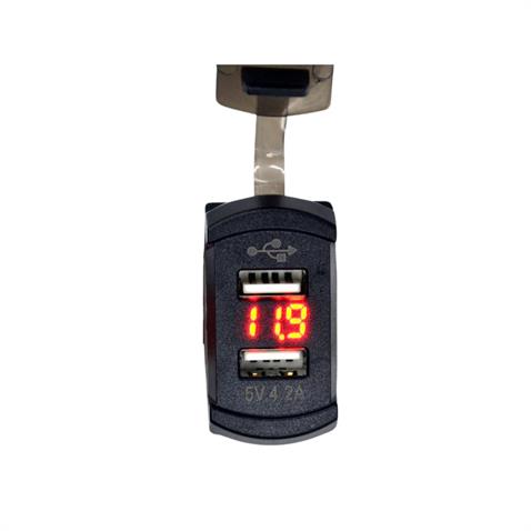 12V-24V DİJİTAL VOLTMETRE+ŞARJ CİHAZLI (USB X 2) (4.2A) (ANAHTAR TİPİ) (KIRMIZI IŞIK)