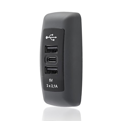 SANEL 12V-24V TELEFON ŞARJ CİHAZI (USB X 2+TYPE-C) (2.1A X 3) (MAVİ LED IŞIK)