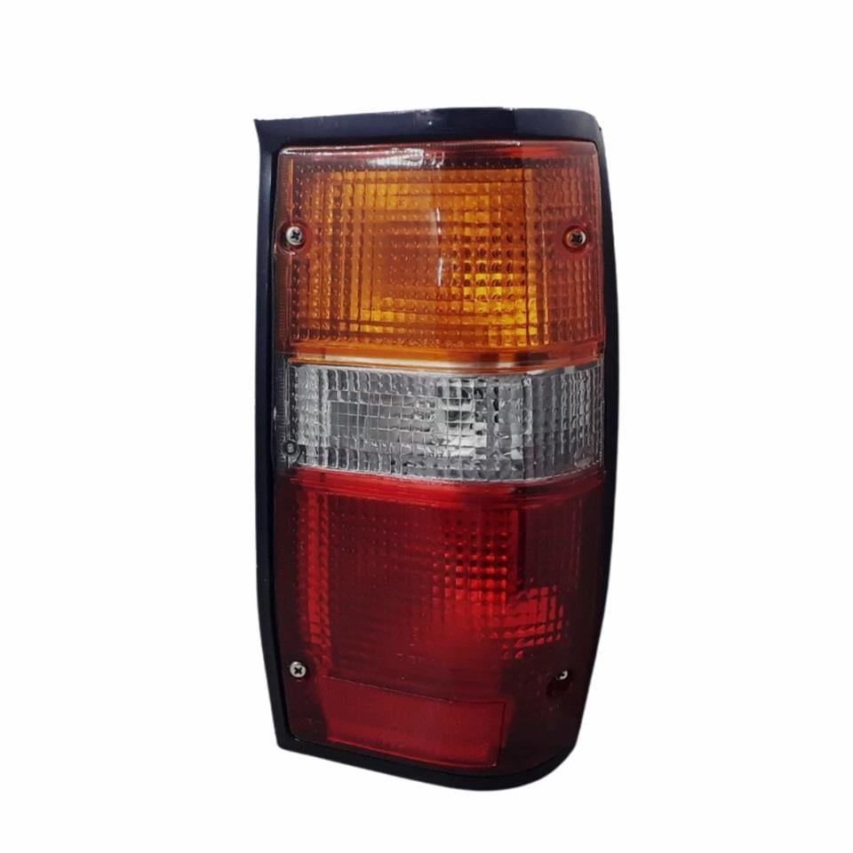 DEPO STOP LAMBASI SİYAH (DUYLU) MITSUBISHI L200 1987-1995 SAĞ