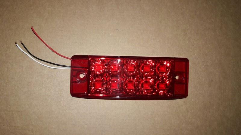 24V YAN İKAZ LAMBASI DORSE SİDE MARKER KIRMIZI (10 LEDLİ) (148*51 MM)