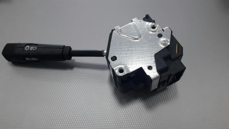 FAR-KORNA-SİNYAL KOLU RENAULT R9/R11
