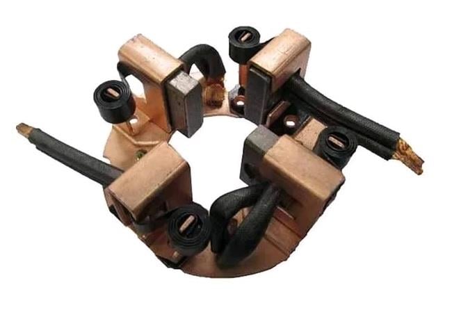 12V MARŞ KÖMÜR YUVASI ISKRA TİPİ 4.2 KW (4 KÖMÜRLÜ) JCB