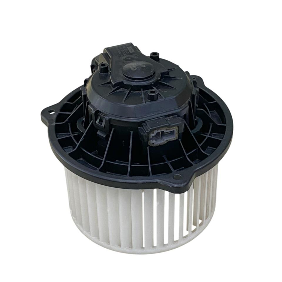 BOSCH 12V KALORİFER MOTORU HYUNDAI I20/IX 35/TUCSON-KIA SORENTO