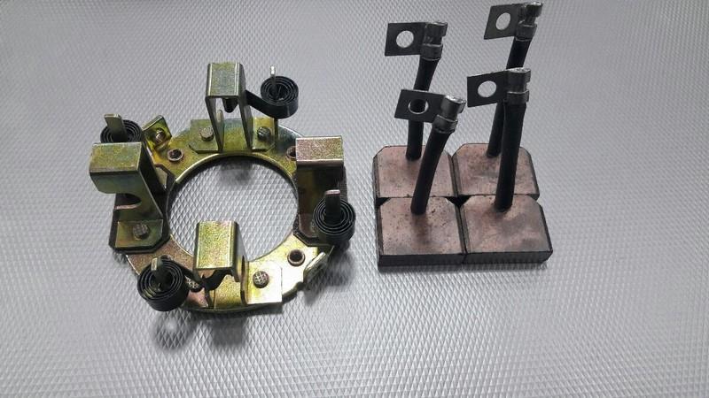 MARŞ KÖMÜR YUVASI NIKKO TİPİ 7.5 KW/11 KW  79 MM (İÇTEN SAPLAMA) (4 KÖMÜRLÜ) KOMATSU