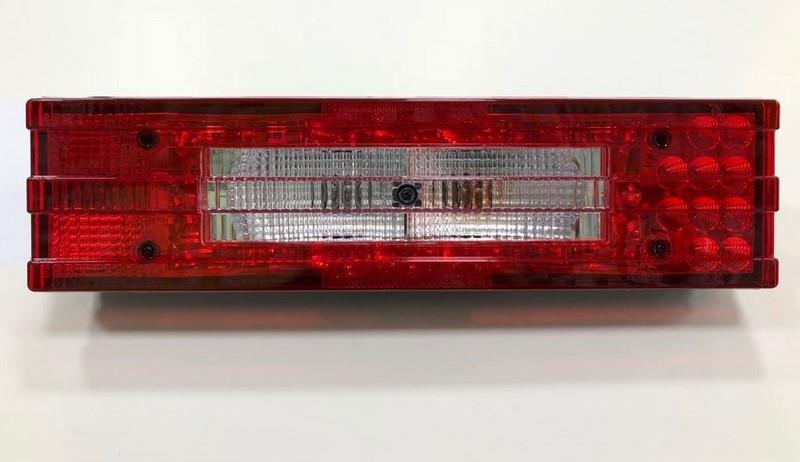 STOP LAMBASI 6-FONKSİYONLU KANALLI 52 CM PLAKASIZ (YAN SOKET) (LEDLİ) SAĞ