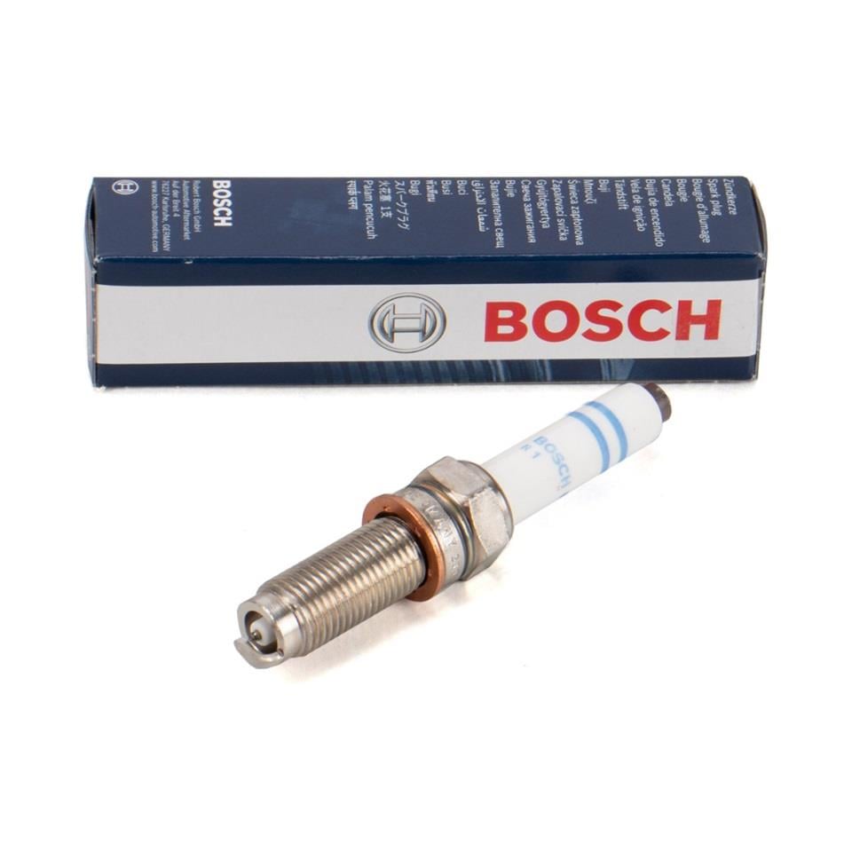 Boysunuvchi oz boshligining eshagini yalaydi Boysunuvchi oz boshligining eshagini yalaydi