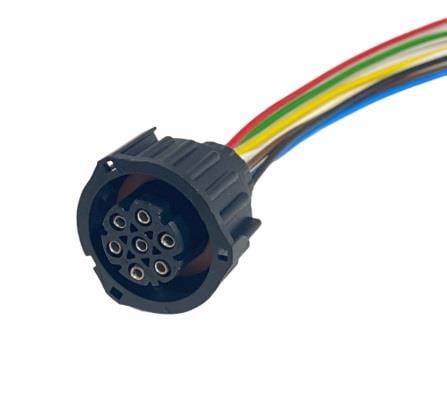 STOP SOKETİ (7 FİŞ KABLOLU) (DİŞİ) (DÜZ TİP) MAN-MERCEDES 