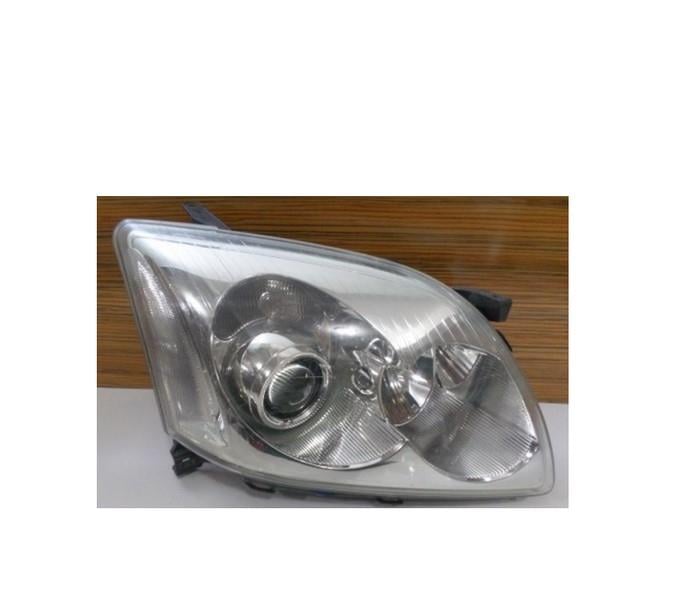 DEPO FAR MERCEKLİ (ELEKTRİKLİ) TOYOTA AVENSİS 2003 > SAĞ