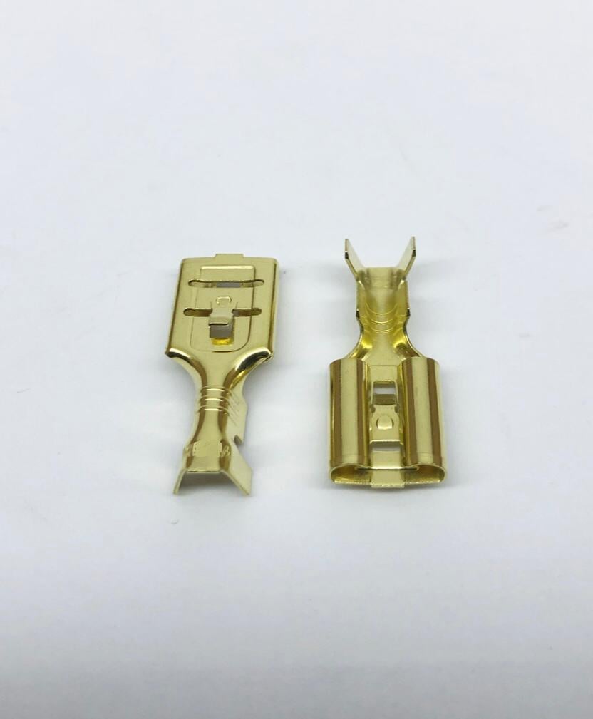 DİŞİ FİŞ BÜYÜK (TIRNAKLI) (9.5 MM)