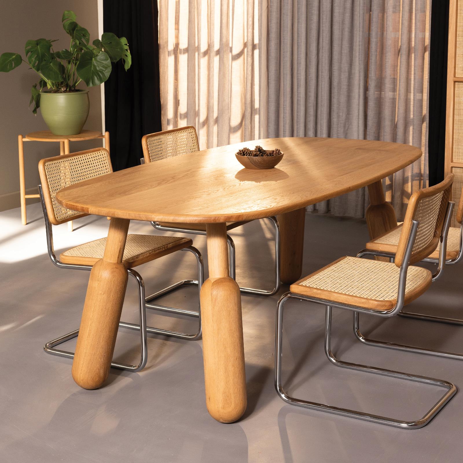 Bulb Yemek Masası, Masif Meşe (American White Oak)