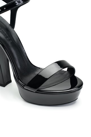 Jabotter Dasha Siyah Rugan Platform Topuklu Ayakkabı