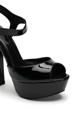 Jabotter Nifty Siyah Rugan Platform Topuklu Ayakkabı