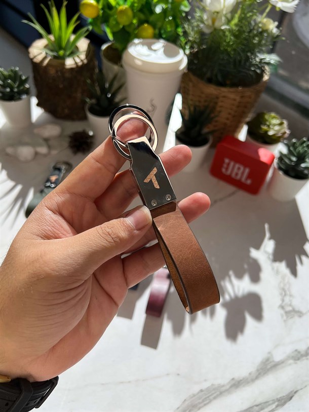 CRAZY BROWN GENUINE LEATHER KEY RING