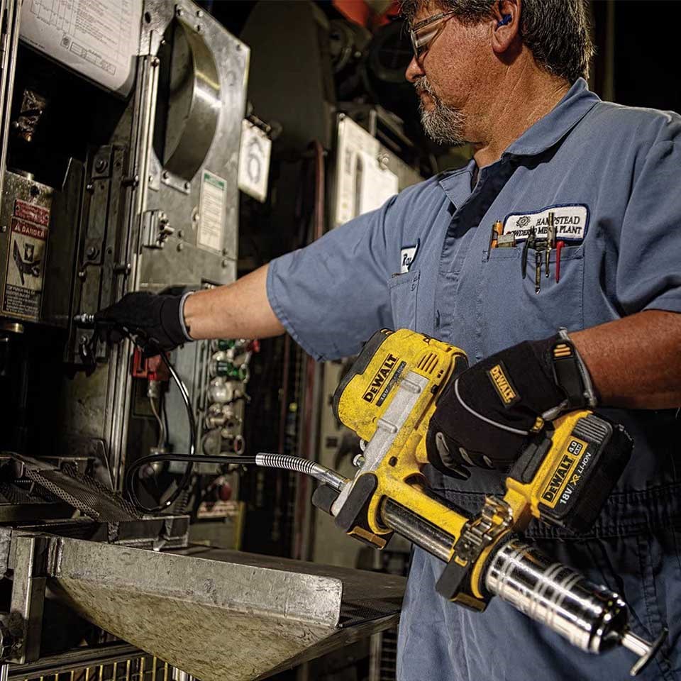 Dewalt DCGG571M1 Şarjlı Gres Tabancası