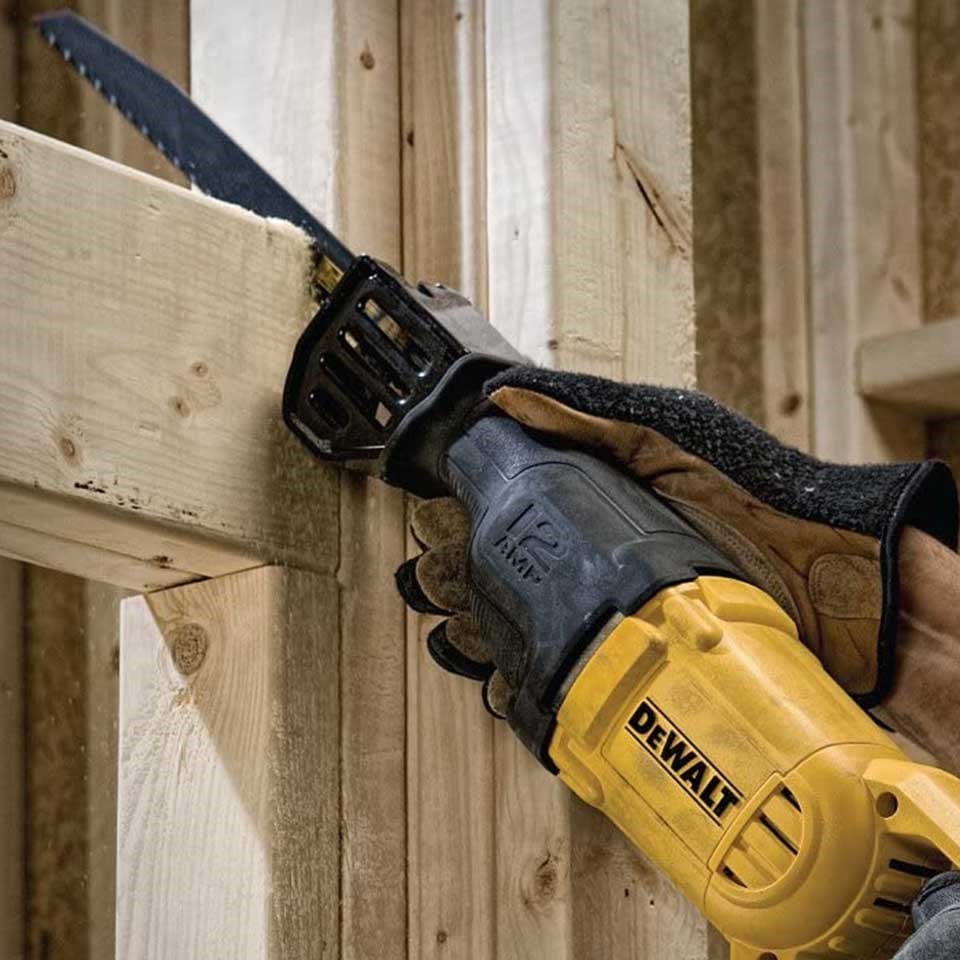 Dewalt DWE305PK Tilki Kuyruğu Testere