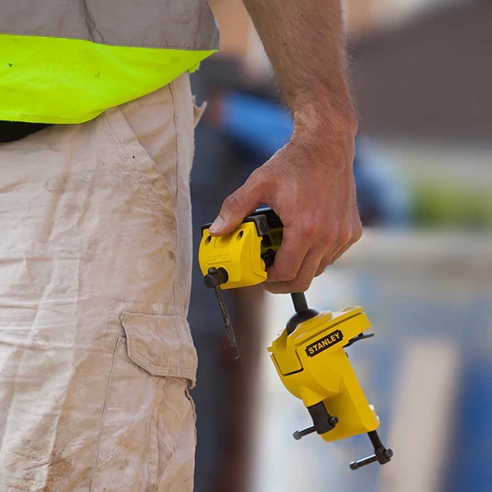 Stanley 1-83-069 Çok Açılı Mengene