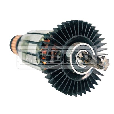 647864-03SV Dewalt D21570K Endüvi