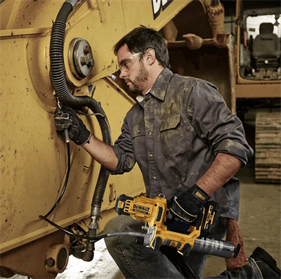 Dewalt DCGG581N Şarjlı Gres Tabancası Aküsüz