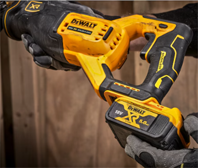 Dewalt DCS382N Kömürsüz Tilki Kuyruğu Aküsüz