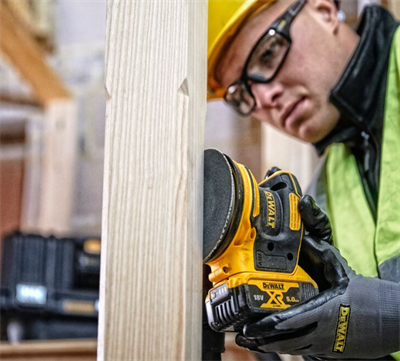 Dewalt DCW210N Şarjlı Eksantrik Şarjlı Zımpara 18V