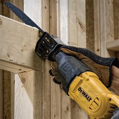 Dewalt DWE305PK Tilki Kuyruğu Testere