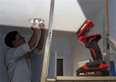 SKIL PowerTools 3155CA Akülü Led Işık 400 Lümen