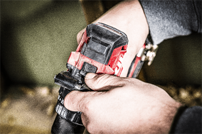 SKIL XP 3085JA Akülü Darbeli Matkap Vidalama Çantalı