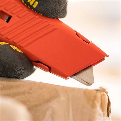 Stanley 0-10-189 Kendi Kendine Geri Çekilebilir Maket Bıçağı