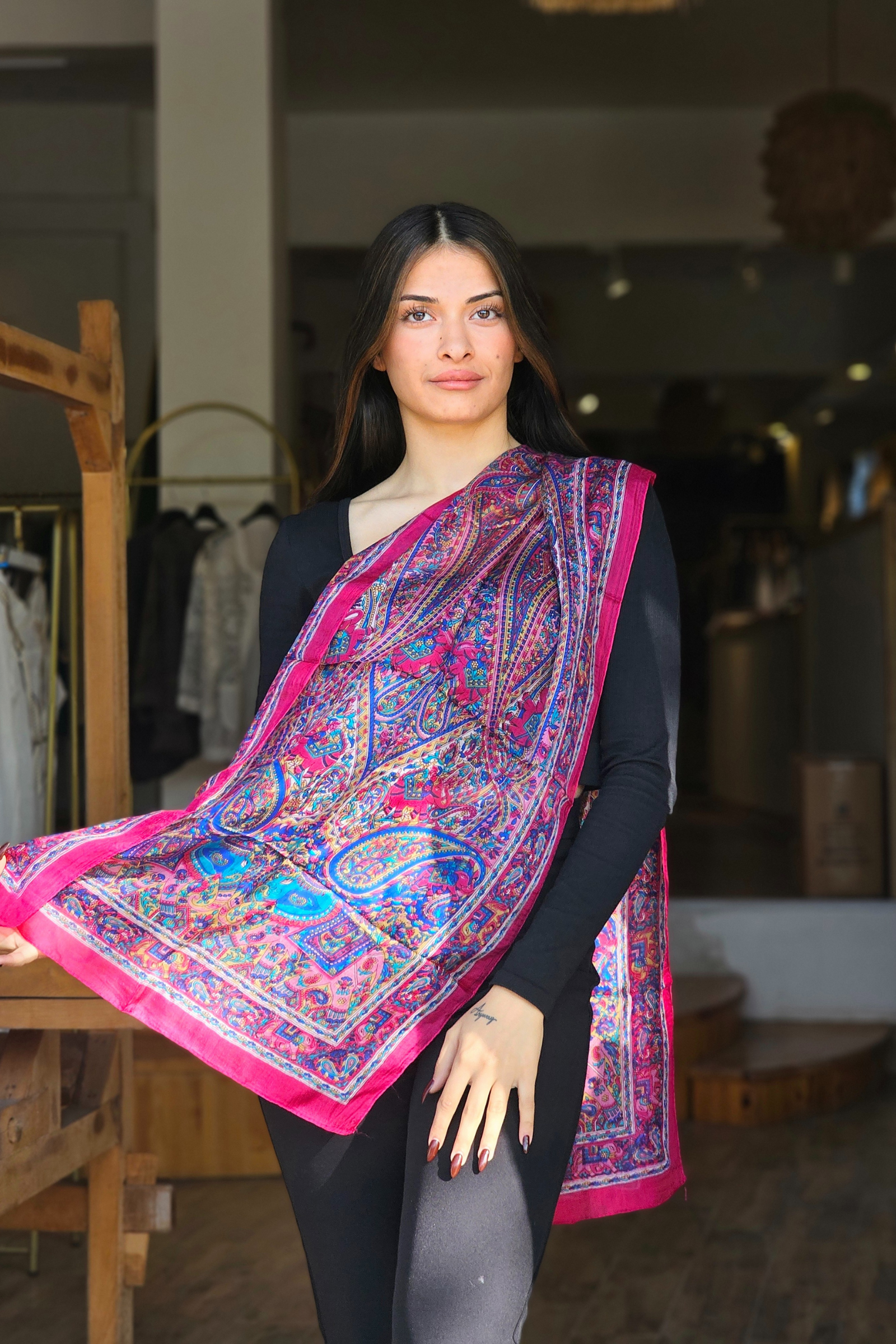 Pembe Mavi Desenli İpek Fular  Bahtiyar İpek Fular