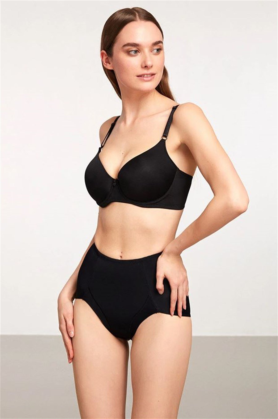 Kom Sonya Siyah Dikişsiz Korse Külot