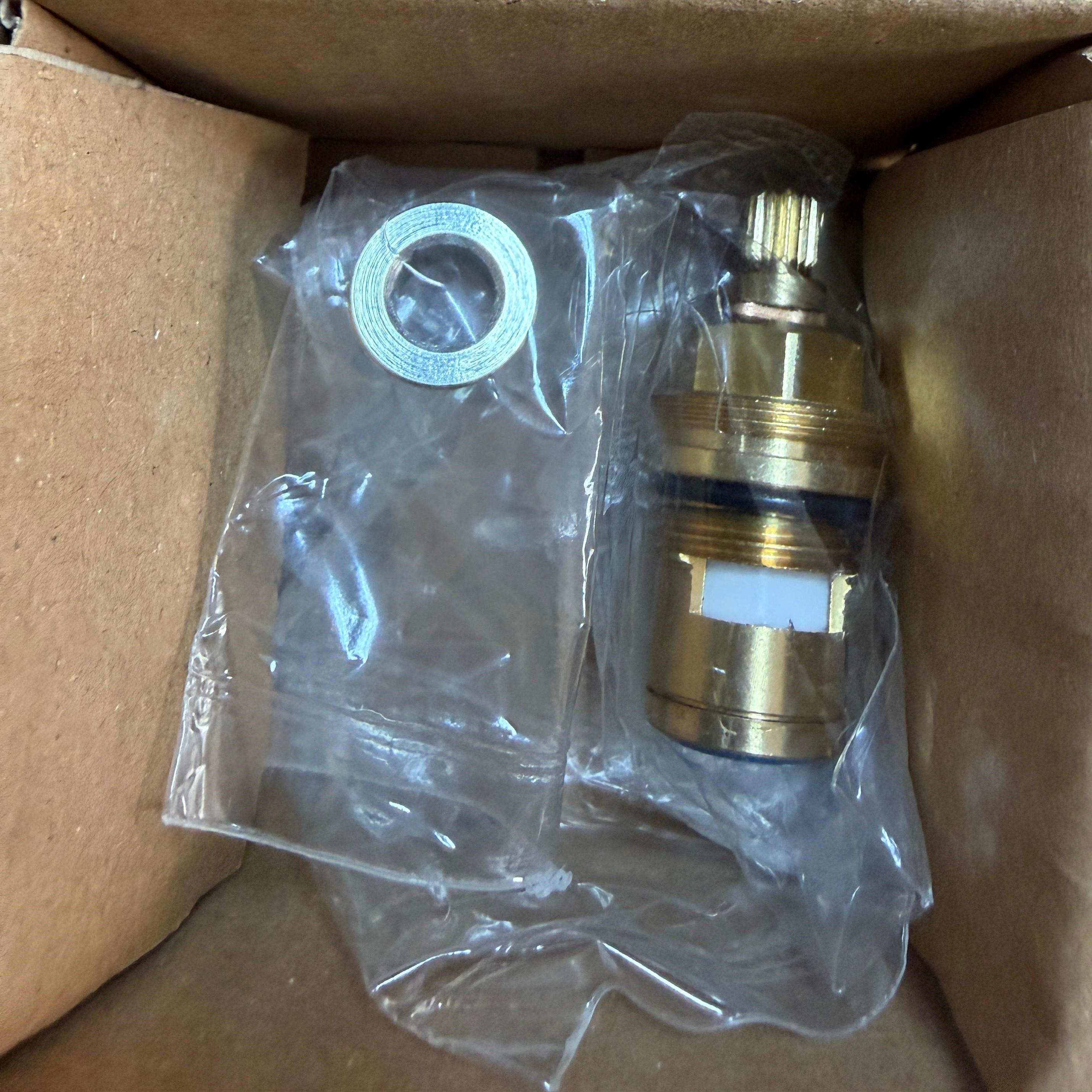 Geberit Stop Valf Salmastra ve Nipel seti  - 243.880.00.1