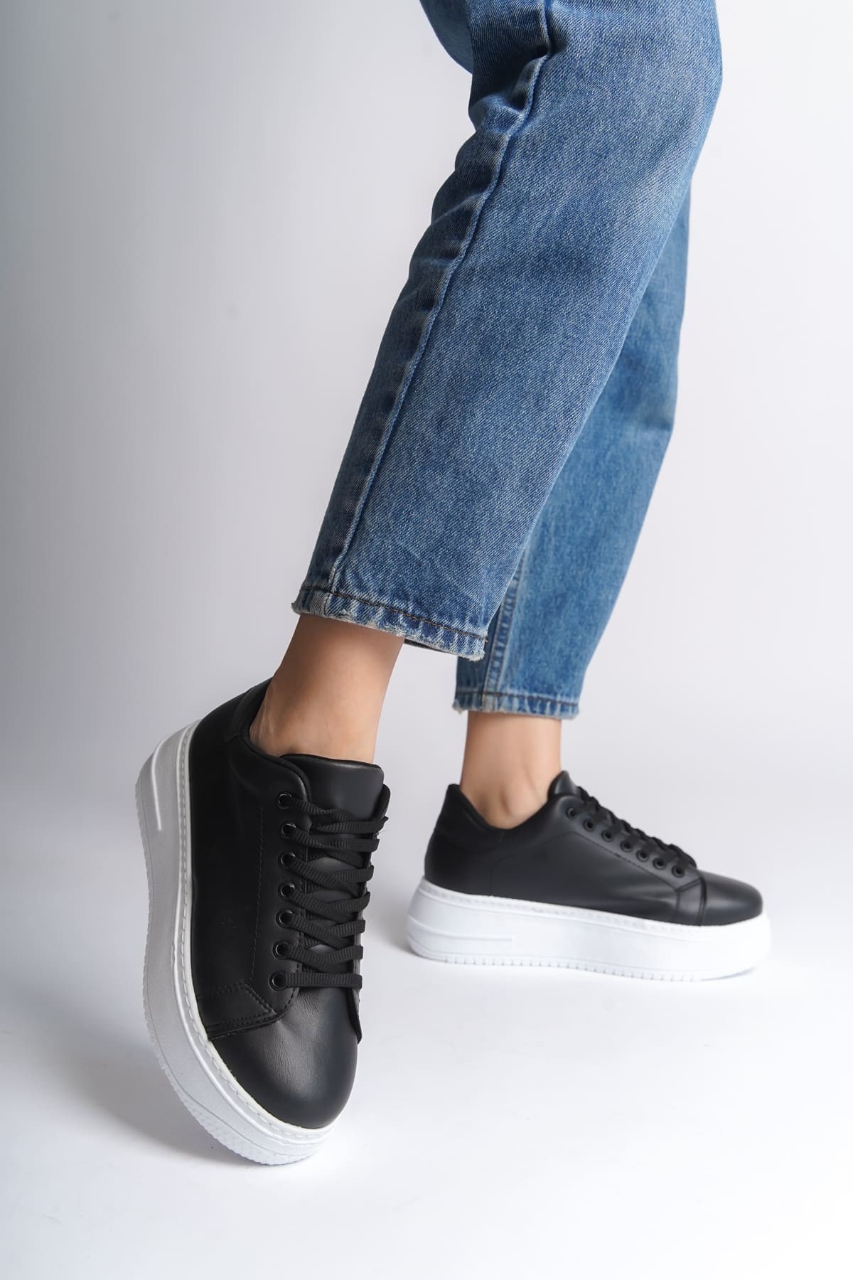 BIANA Bağcıklı Ortopedik Taban Kadın Sneaker Spor Ayakkabı  CBT - Siyah
