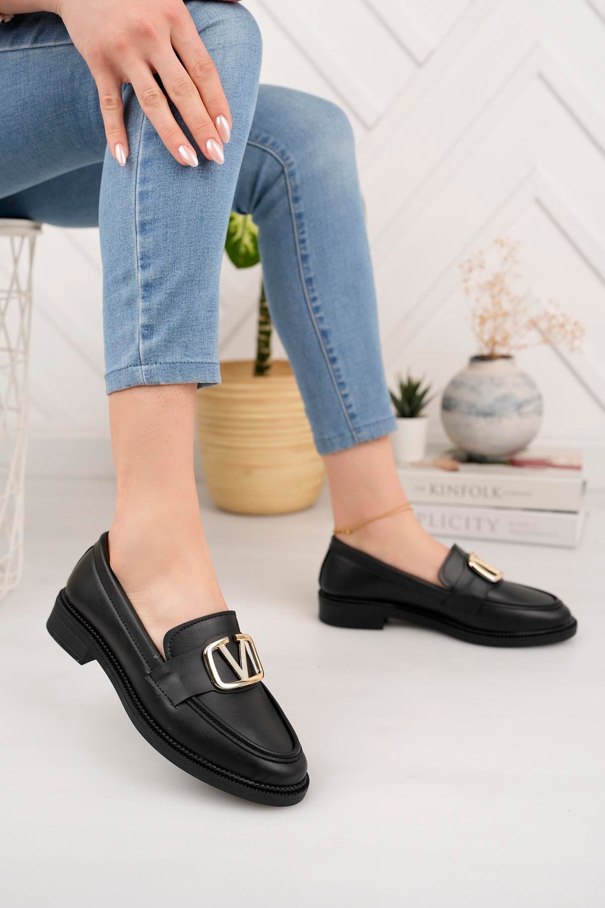 Aymood Kadın Siyah Cilt Zincir Tokalı Kalın Taban PU Deri Günlük Klasik Topuklu Loafer Makosen Ayakkabı N Siyah Cilt N Siyah Cilt N Siyah Cilt N Siyah Cilt