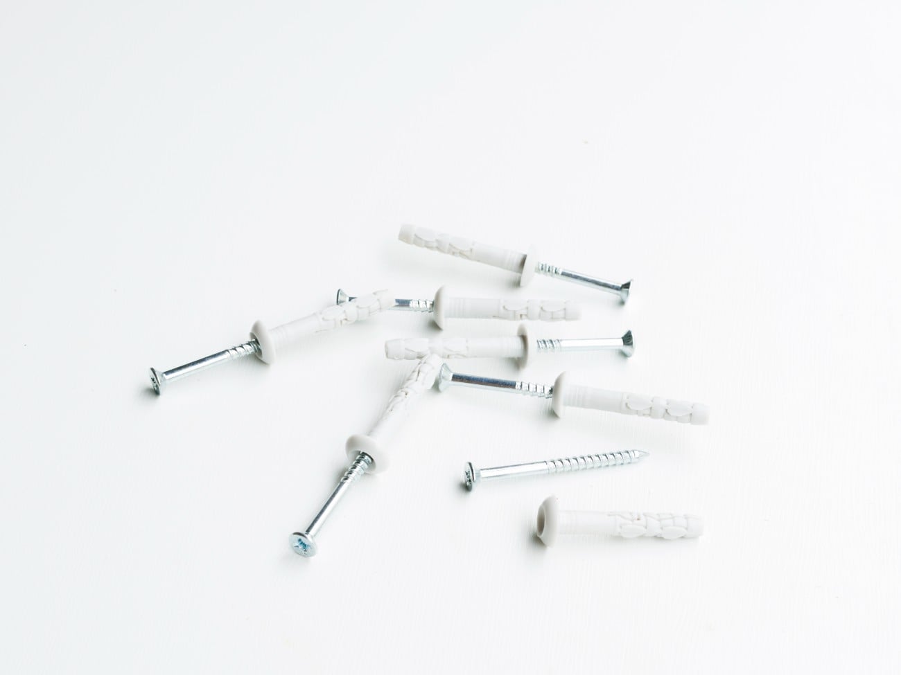 Dübel Nasıl Takılır? Dübel Çeşitleri ve Kullanım Alanları