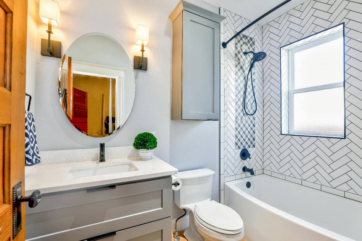Küçük Banyo Dekorasyonu Nasıl Yapılır? 10 Öneri