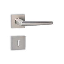 SOHO Azzura Serisi Kapı Kolu Köşeli Rozetli