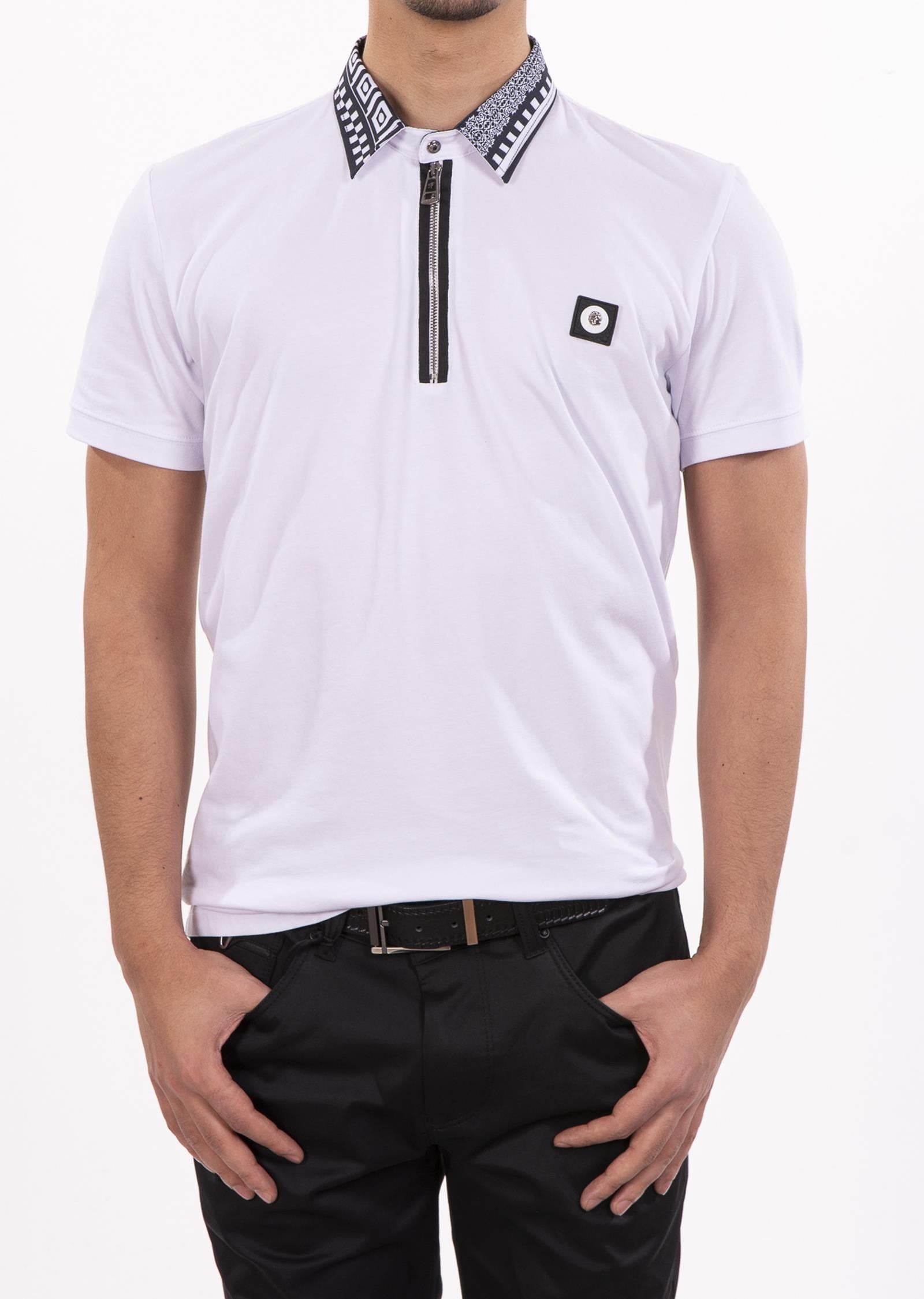 Beyaz Yakası Desenli Polo Yaka T-Shirt