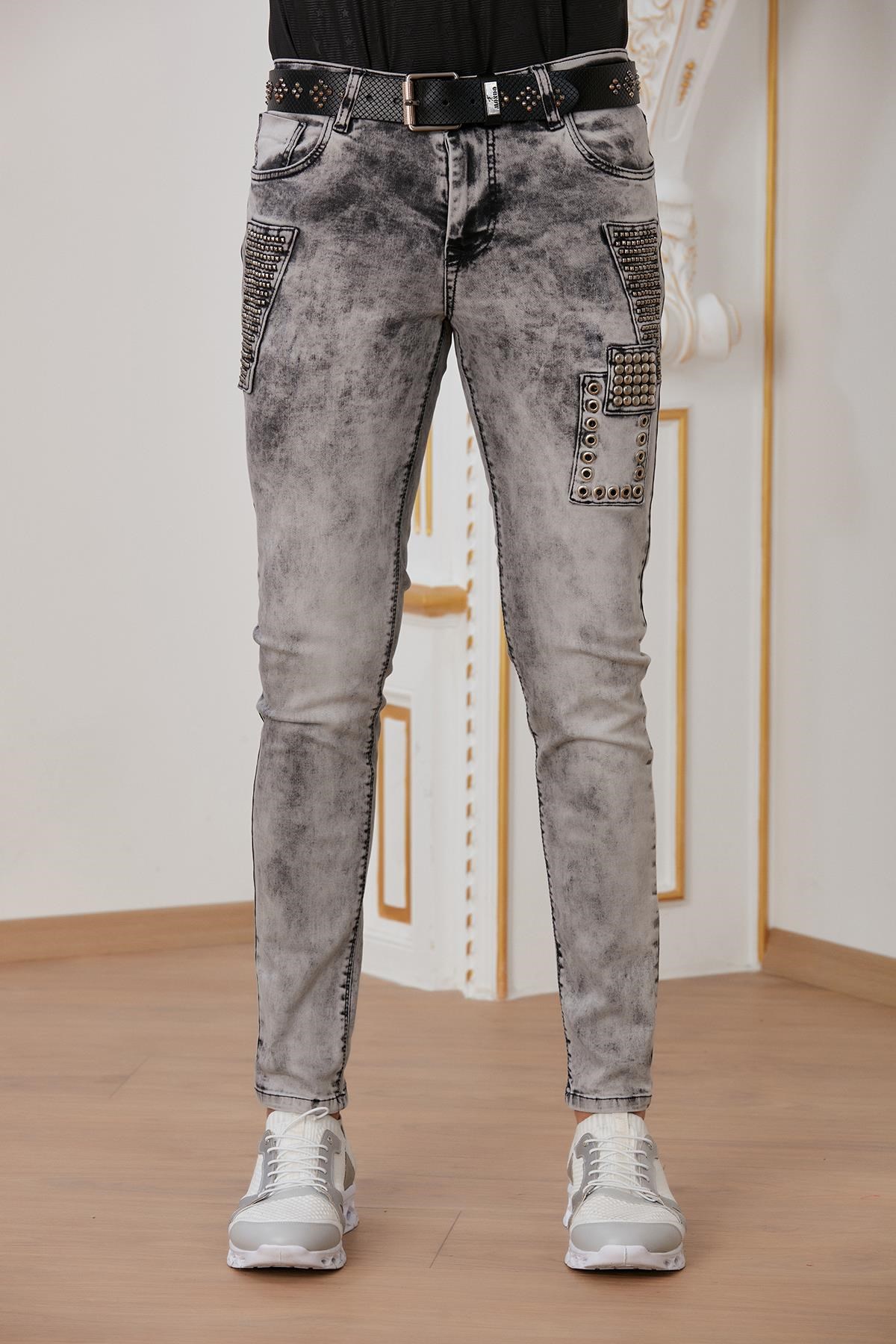 Gri Metal Çakmalı Taşlamalı Jean Pantolon
