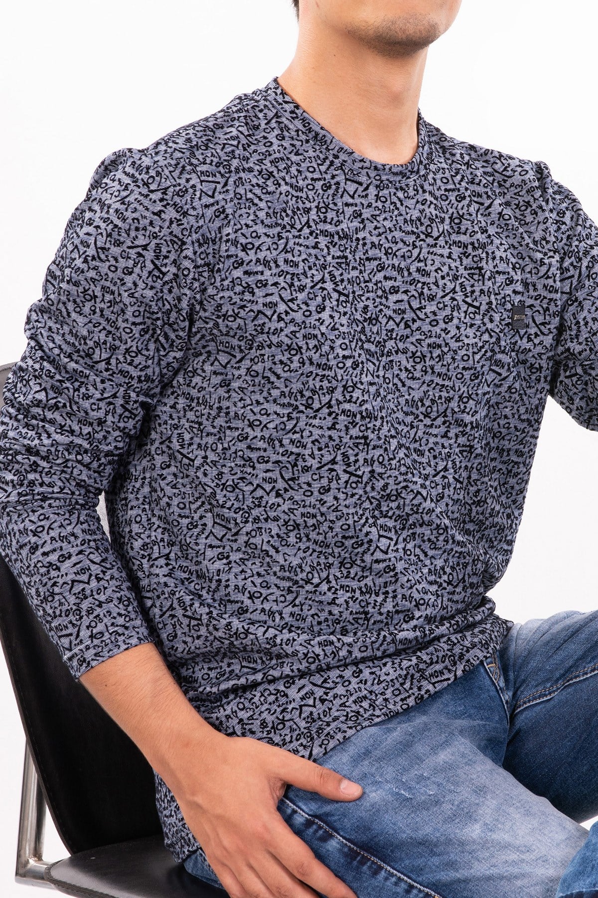 Karma Kabartma Desenli Sweatshirt