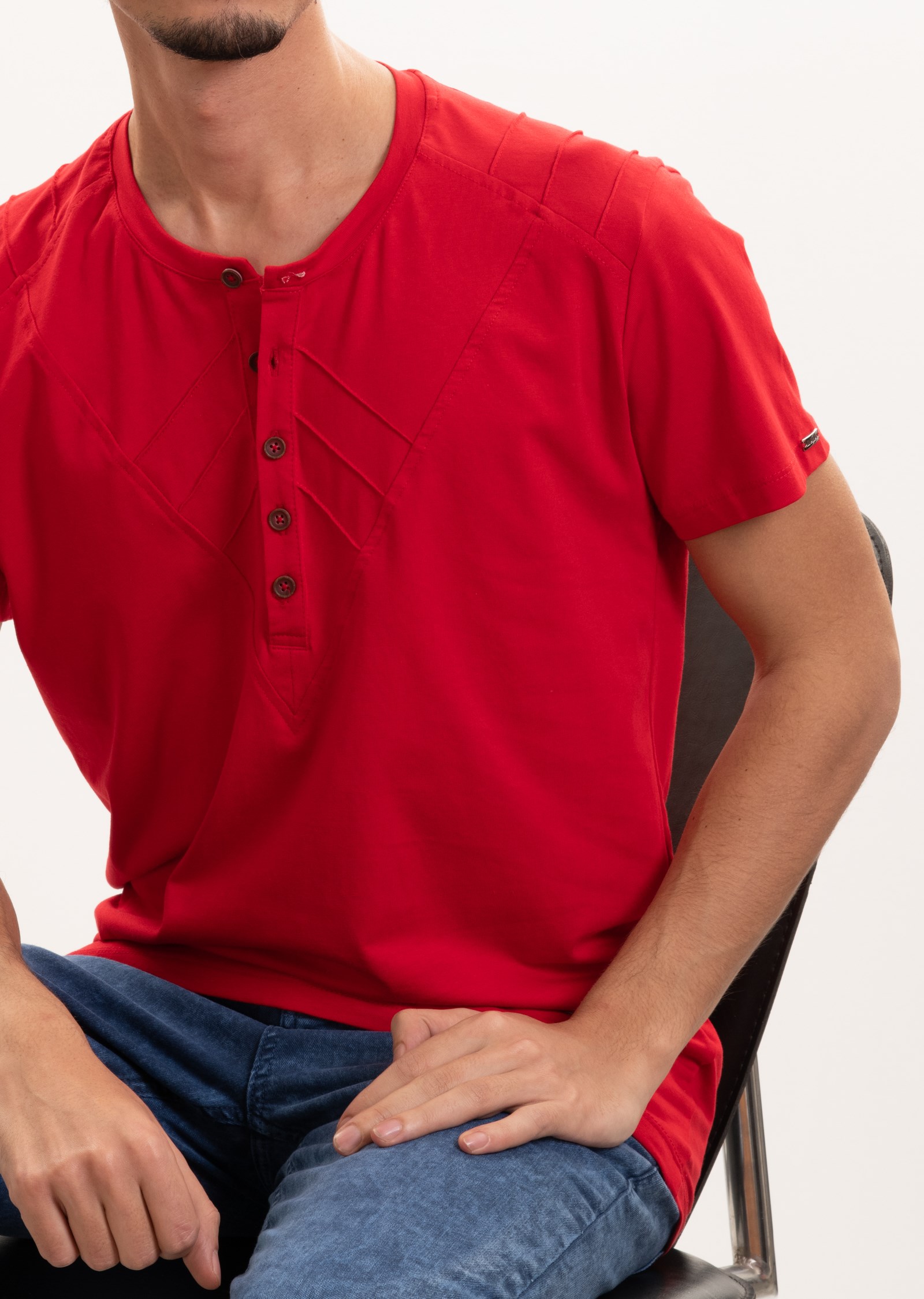 Nervürlü Düğmeli Yaka T-Shirt