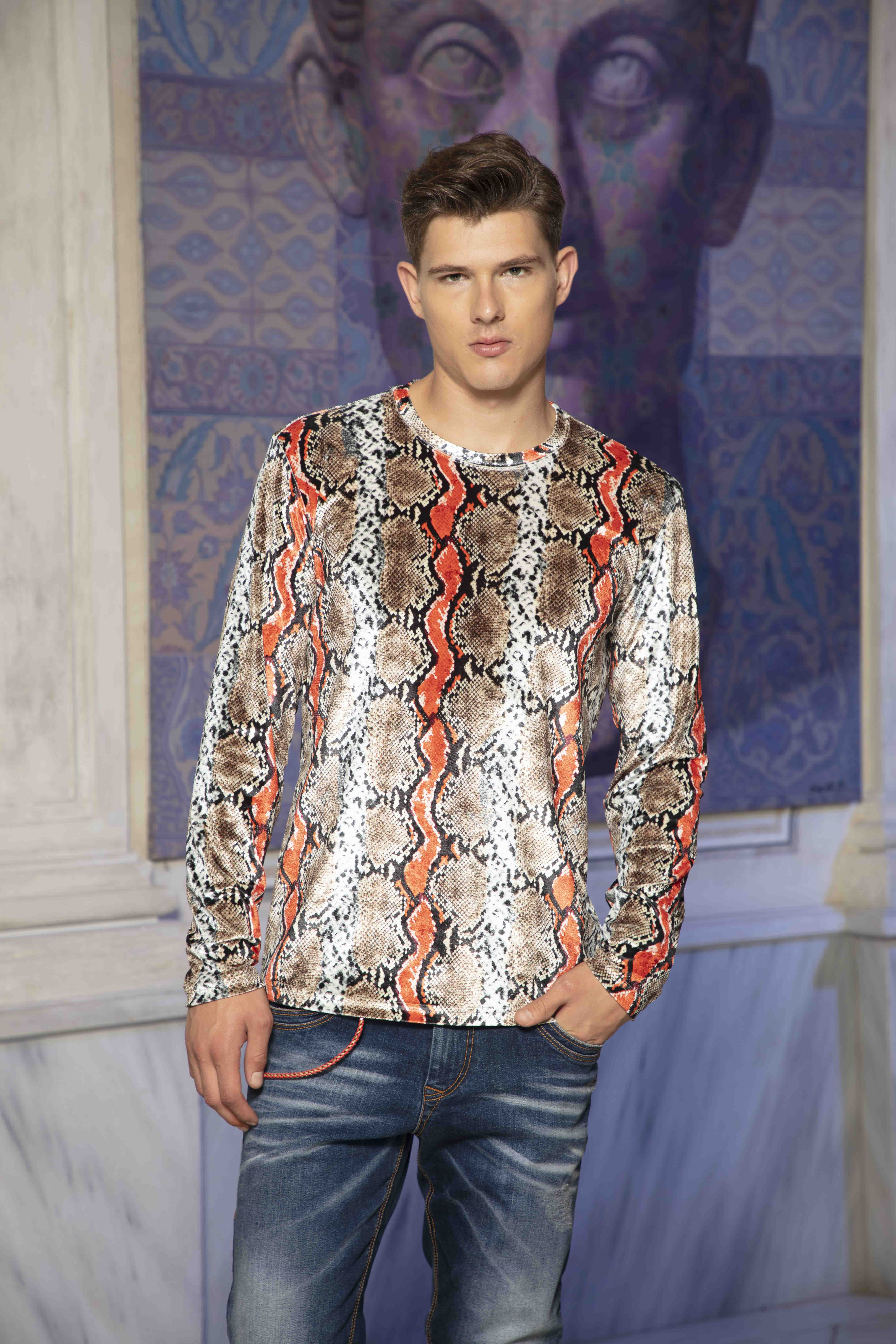 Yılan Desenli Bisiklet Yaka Krem-Oranj Sweatshirt