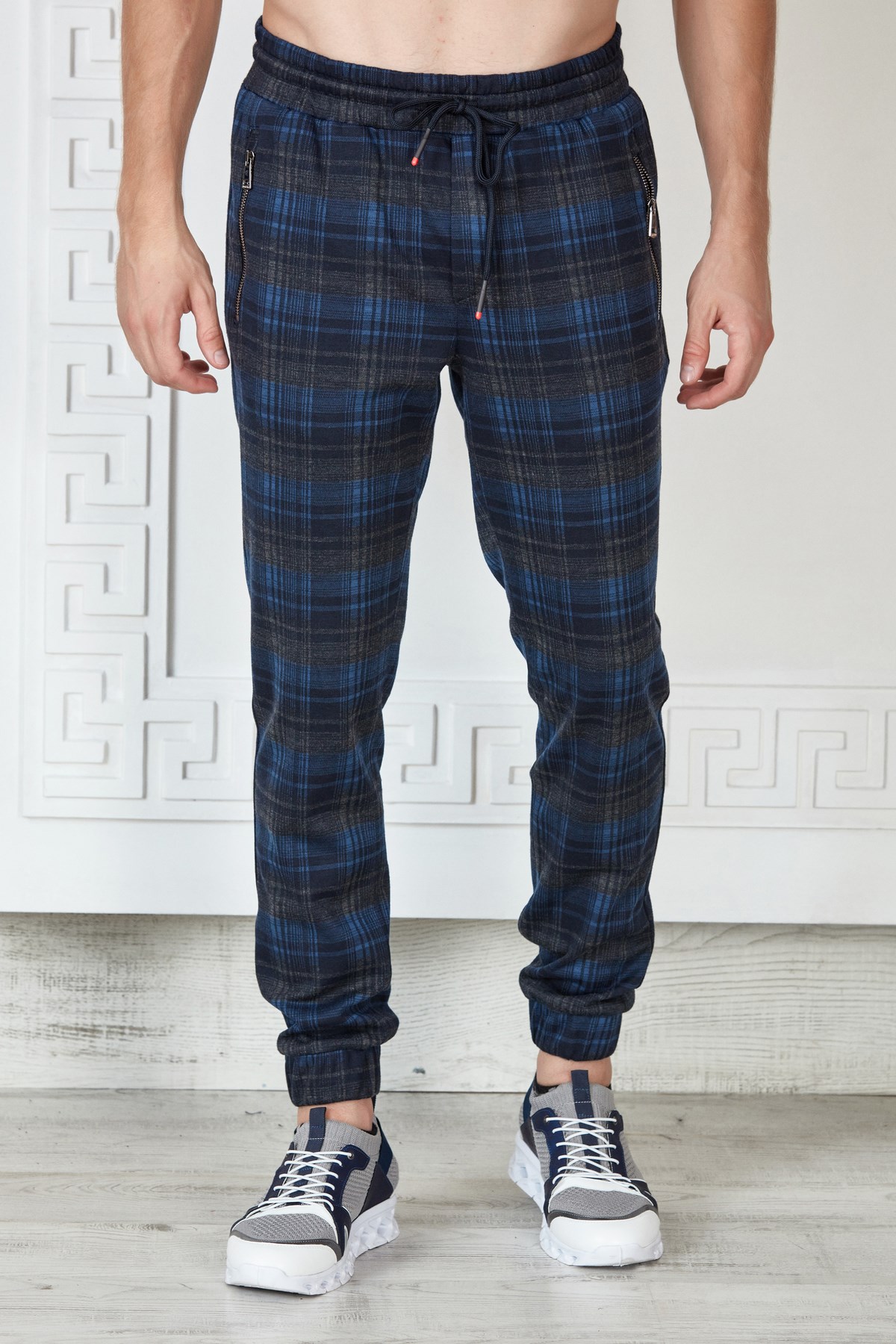 Saks-Lacivert Ekoseli Jogger Pantolon