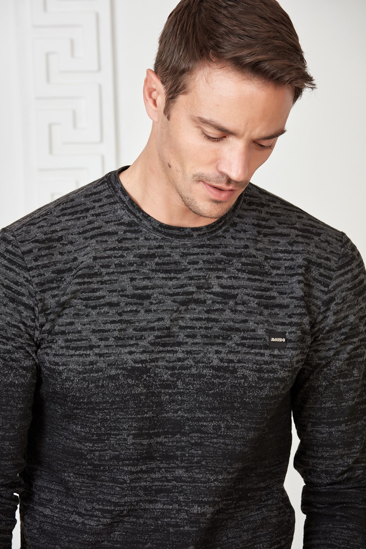 Siyah-Antrasit Renk Geçişli Flam Desenli Sweatshirt