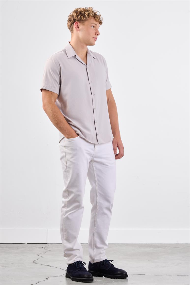 Bej Erkek Regular Fit Düz Apaç Yaka Kısa Kol Gömlek 