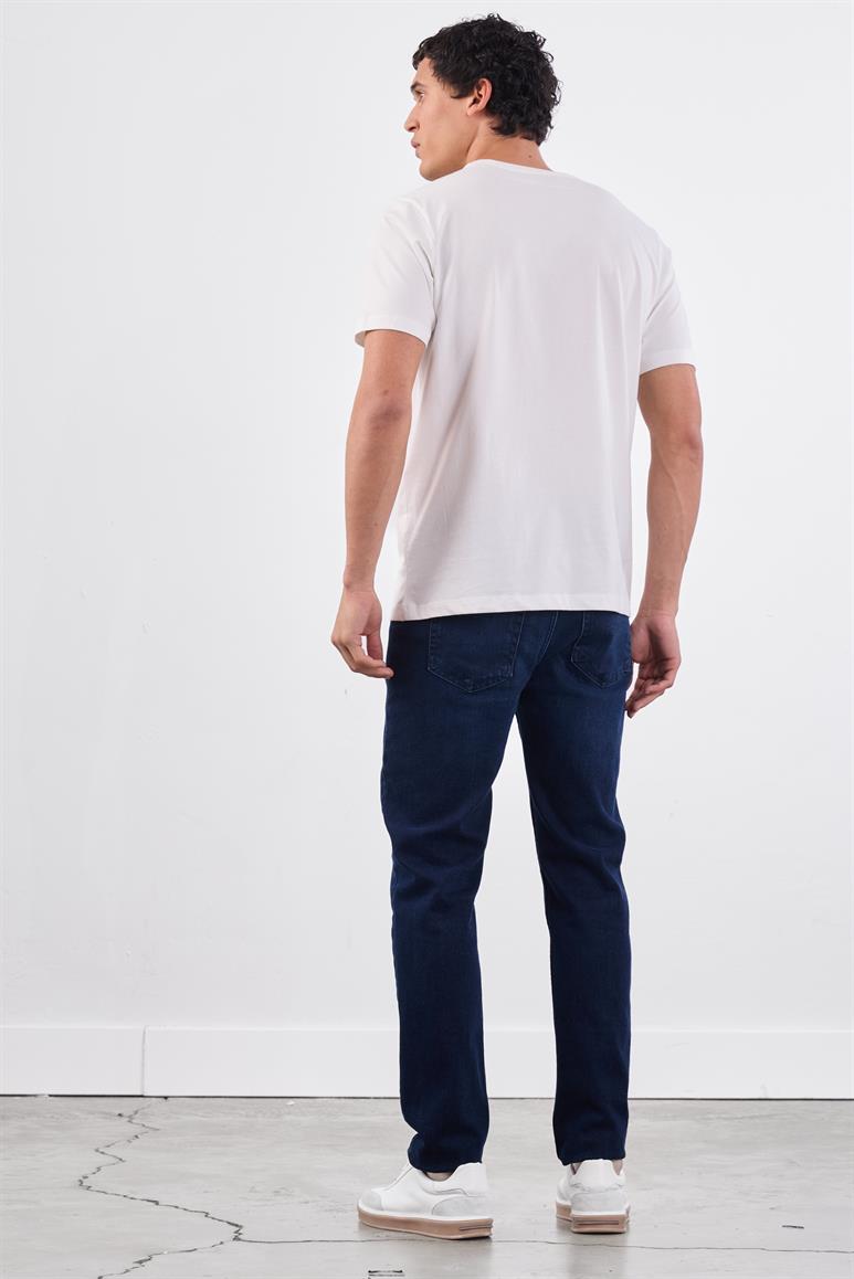 Beyaz Bisiklet Yaka Pamuklu Düz Renk Slim Fit Erkek T-shirt
