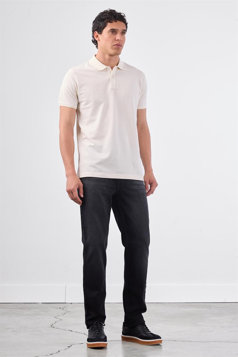 Beyaz Polo Yaka Pamuklu Düz Renk Slim Fit Erkek T-shirt